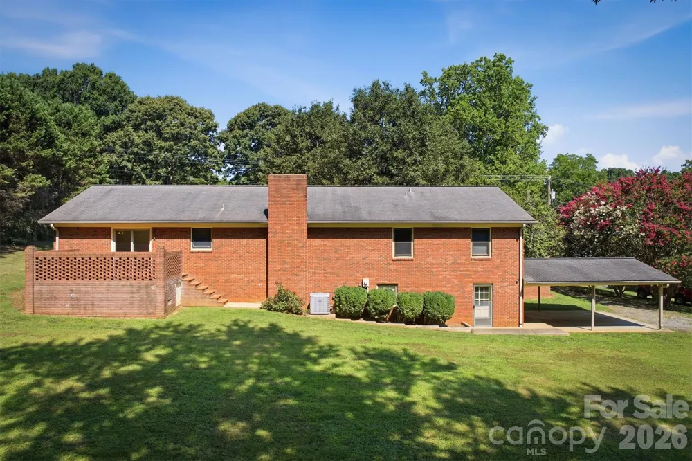 1208 35th Street Place NE #8 Conover, NC 28613
