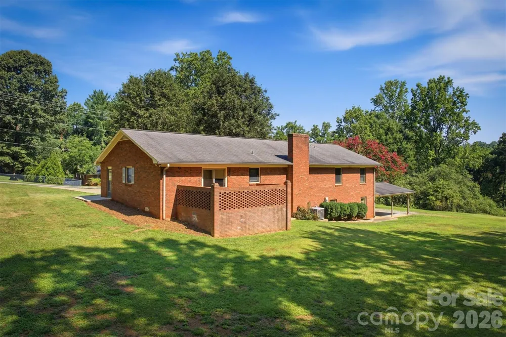 1208 35th Street Place NE #8 Conover, NC 28613