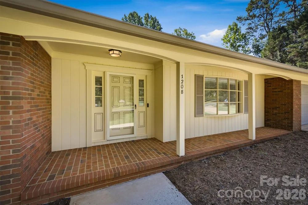 1208 35th Street Place NE #8 Conover, NC 28613