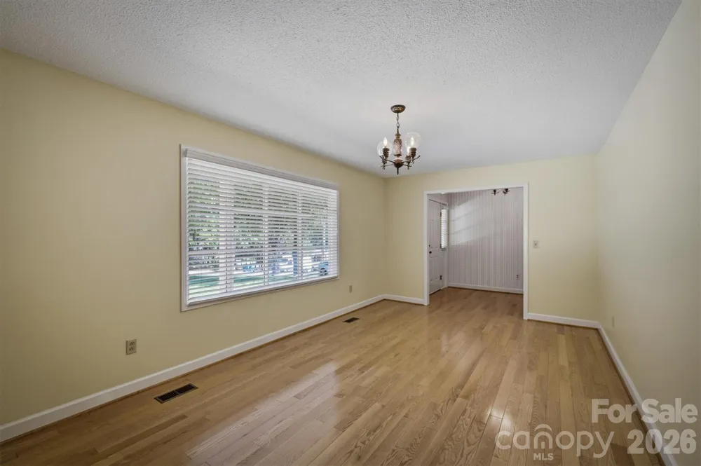 1208 35th Street Place NE #8 Conover, NC 28613