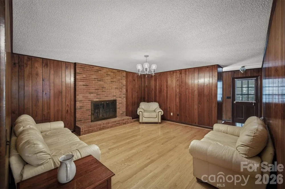 1208 35th Street Place NE #8 Conover, NC 28613