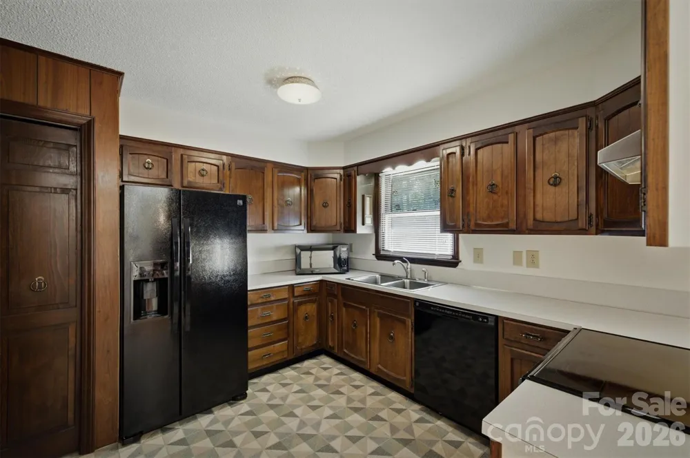 1208 35th Street Place NE #8 Conover, NC 28613