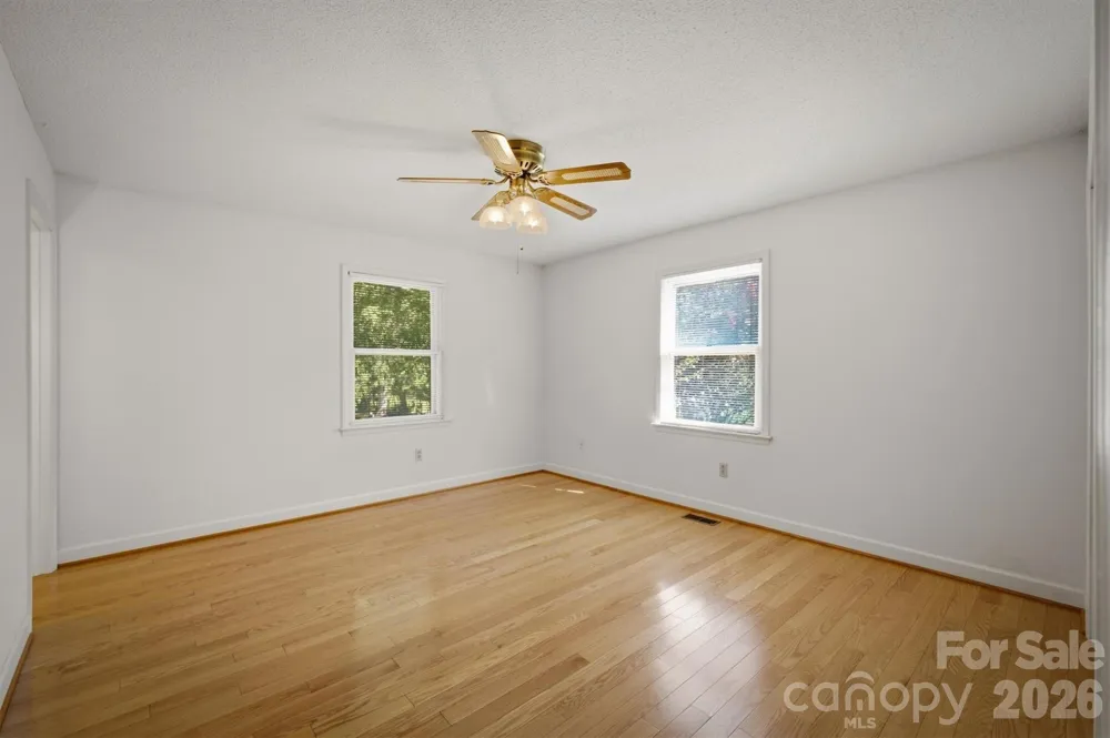 1208 35th Street Place NE #8 Conover, NC 28613