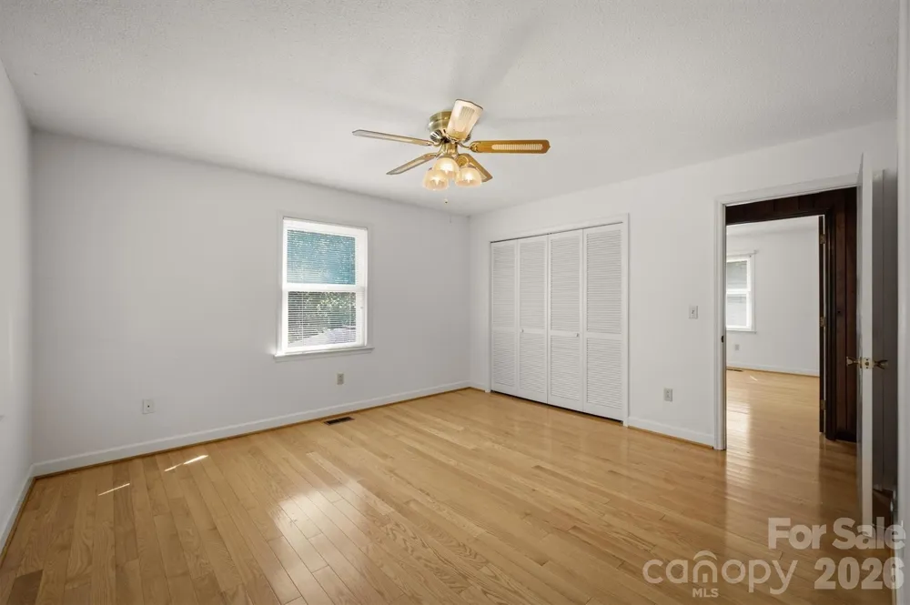1208 35th Street Place NE #8 Conover, NC 28613