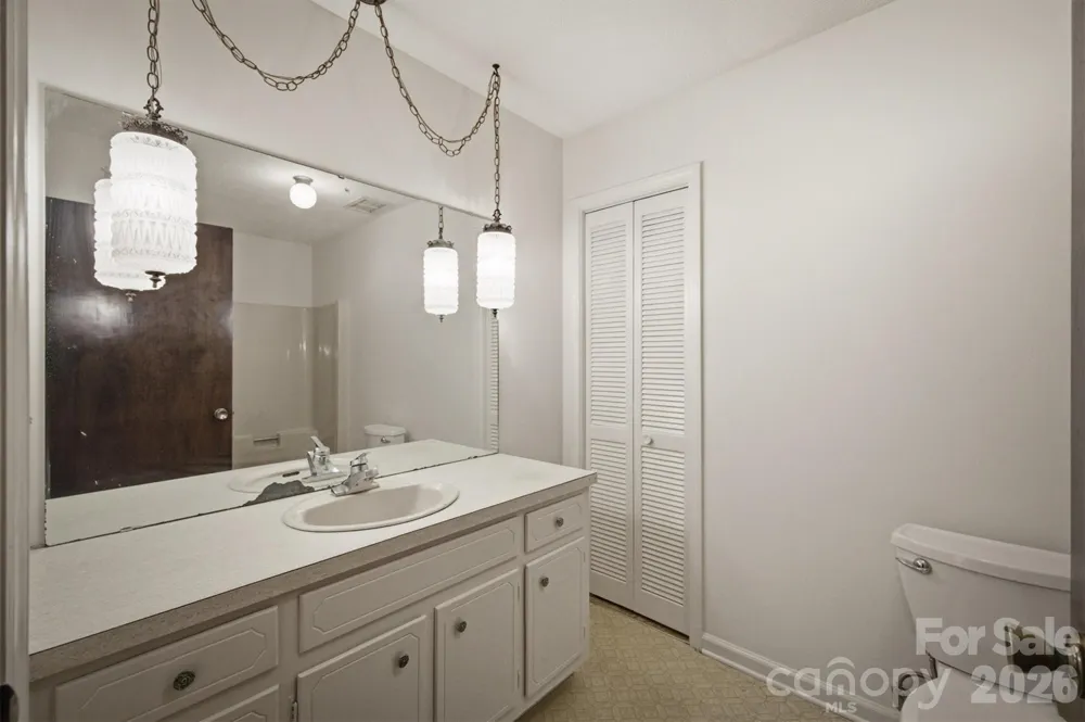 1208 35th Street Place NE #8 Conover, NC 28613