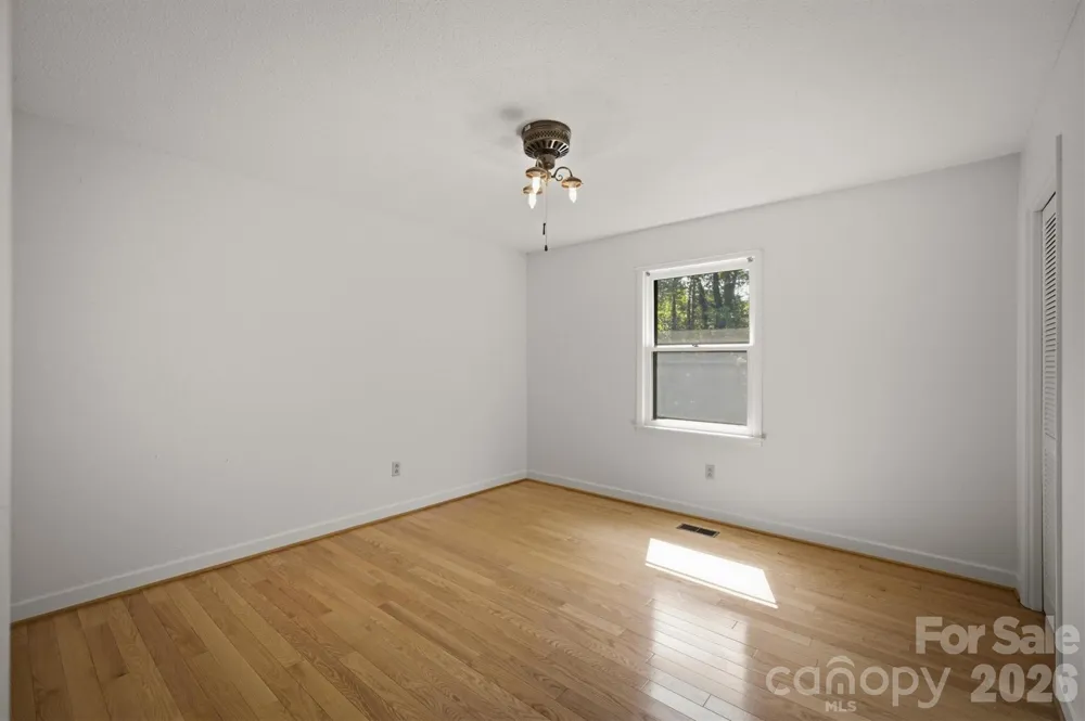 1208 35th Street Place NE #8 Conover, NC 28613