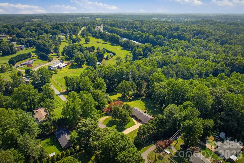 1208 35th Street Place NE #8 Conover, NC 28613