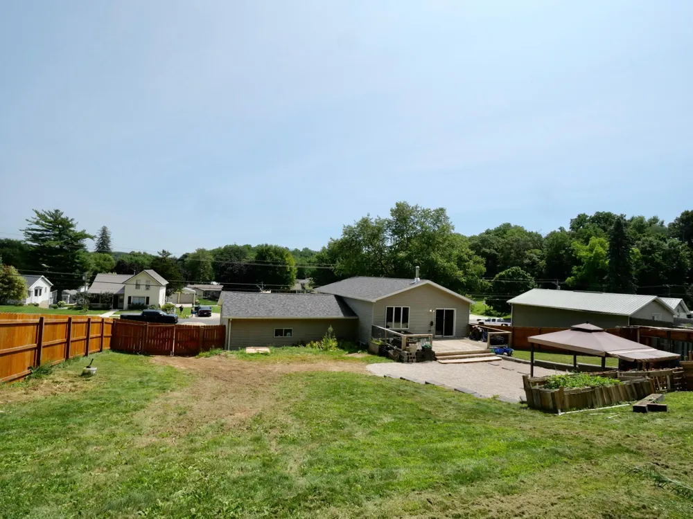 1560 Wabasha Avenue Saint Charles, MN 55972