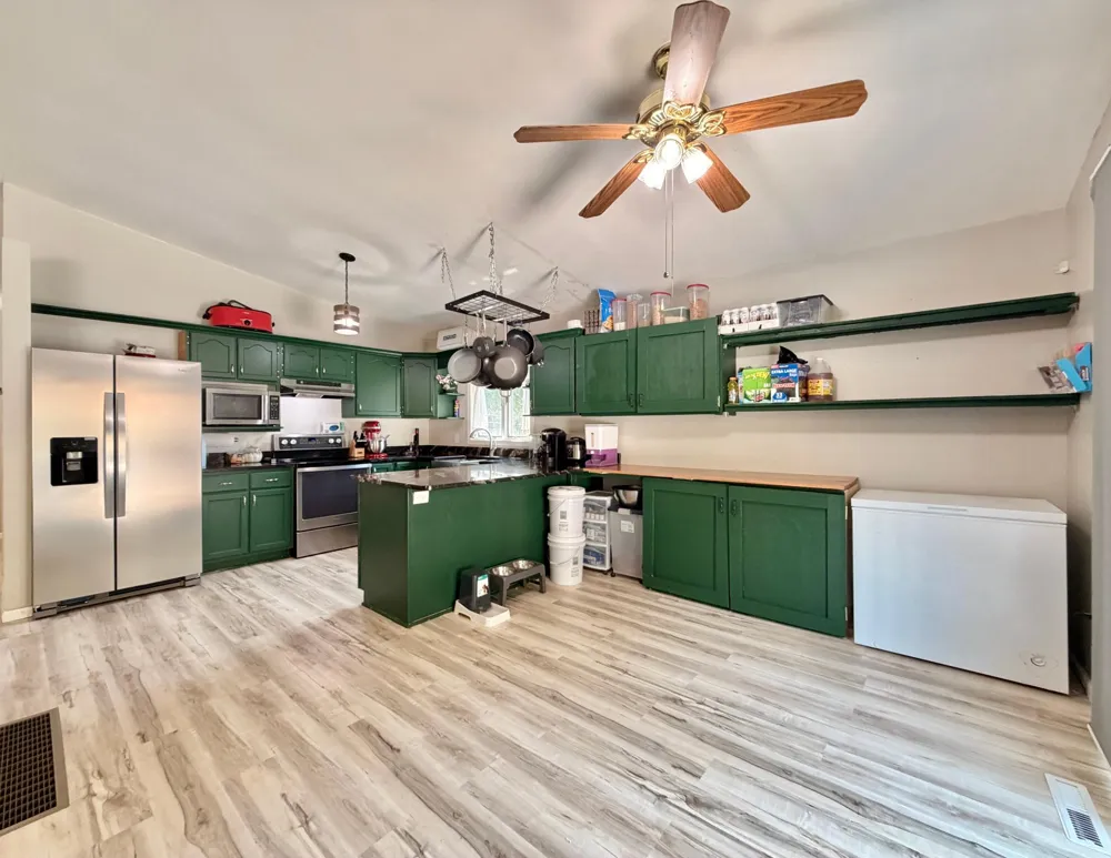 1560 Wabasha Avenue Saint Charles, MN 55972