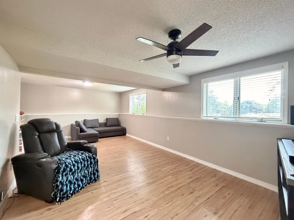 1560 Wabasha Avenue Saint Charles, MN 55972