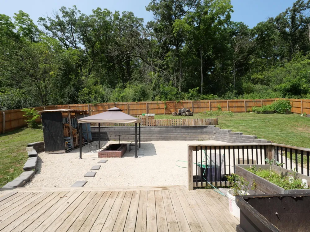 1560 Wabasha Avenue Saint Charles, MN 55972