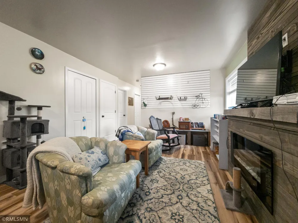 759 Park Brook Road NW Isanti, MN 55040