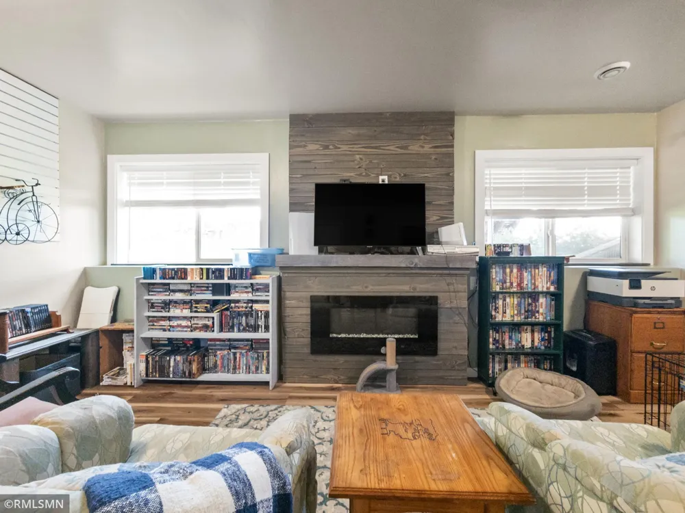 759 Park Brook Road NW Isanti, MN 55040
