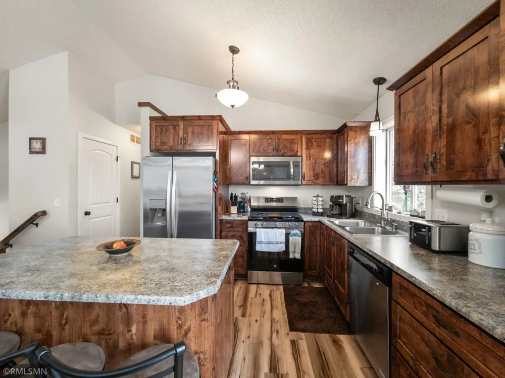 759 Park Brook Road NW Isanti, MN 55040