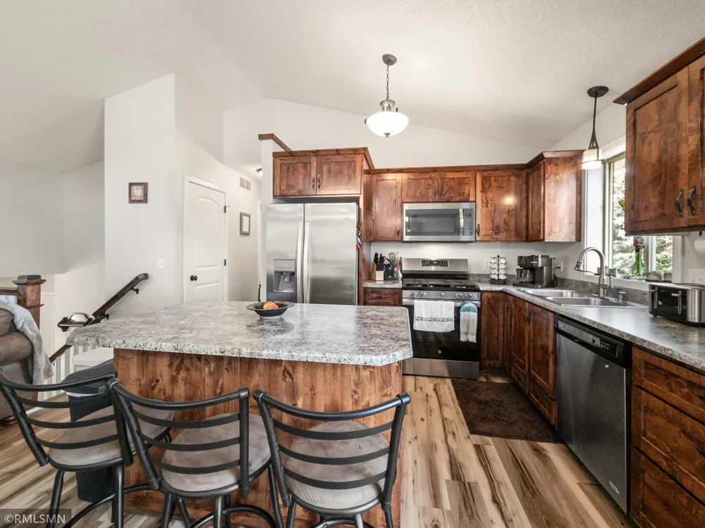 759 Park Brook Road NW Isanti, MN 55040