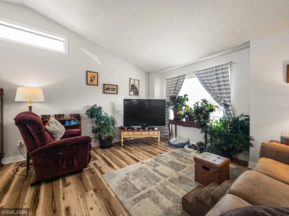 759 Park Brook Road NW Isanti, MN 55040