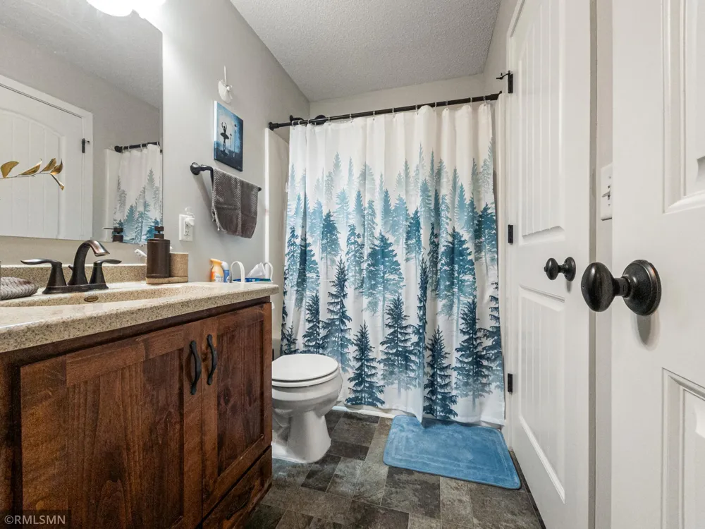 759 Park Brook Road NW Isanti, MN 55040