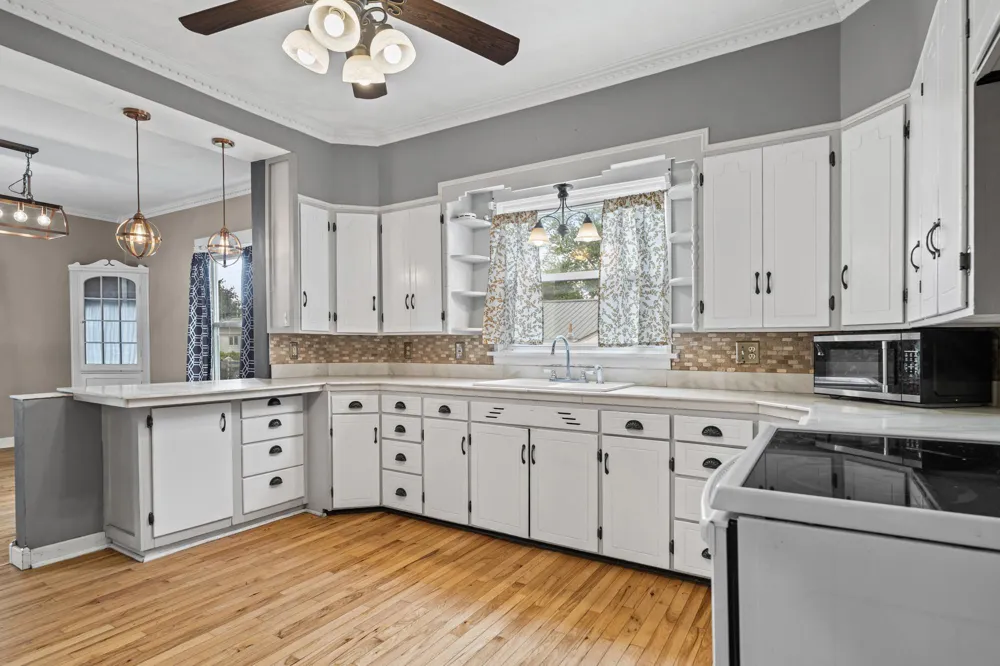 104 2nd Avenue SW Spring Grove, MN 55974