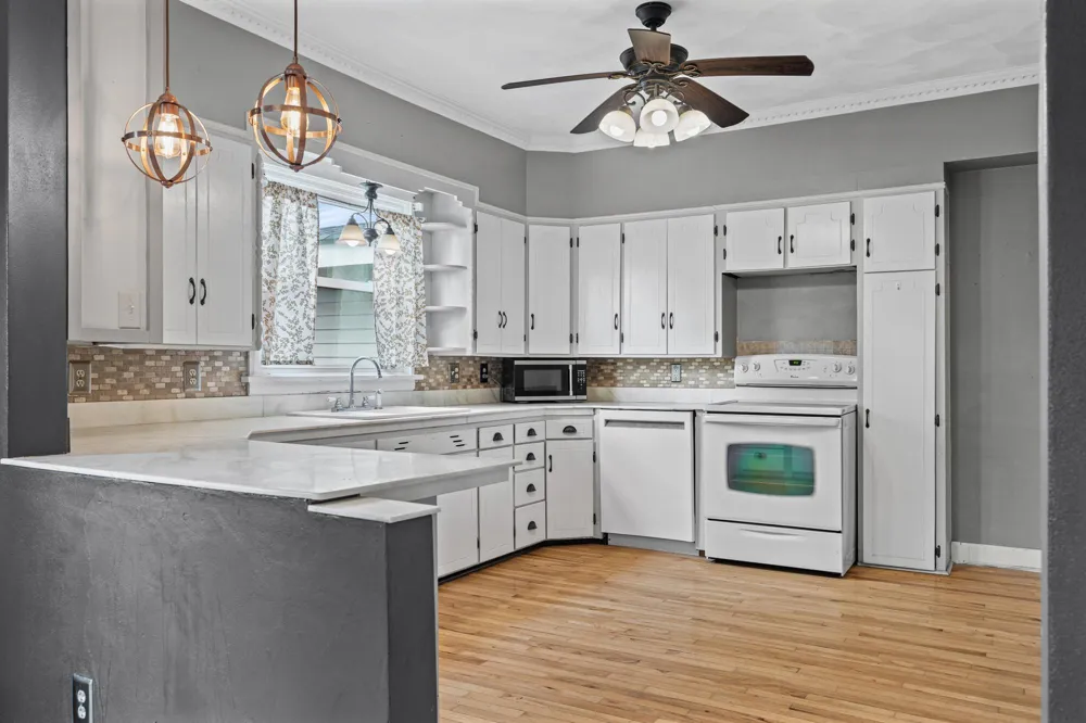 104 2nd Avenue SW Spring Grove, MN 55974