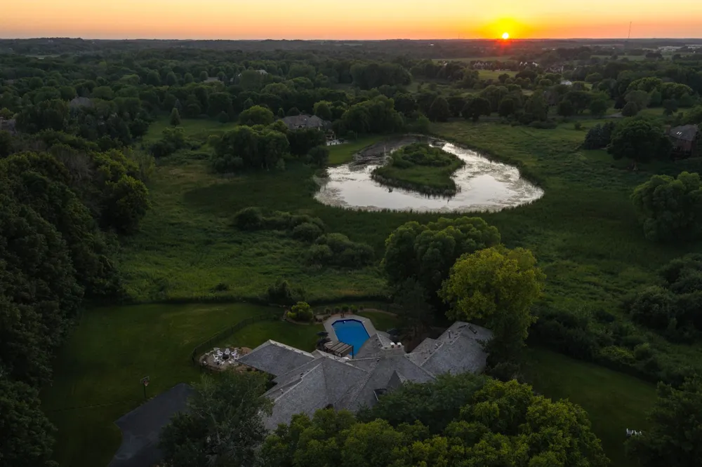 525 Navajo Road W Medina, MN 55340