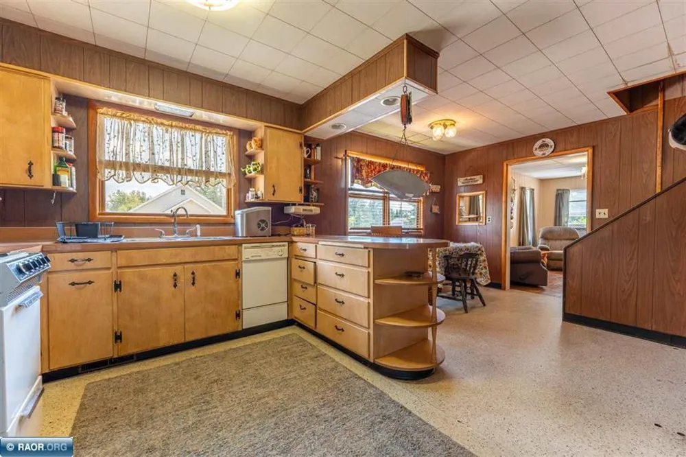49 Gordon Street Soudan, MN 55782