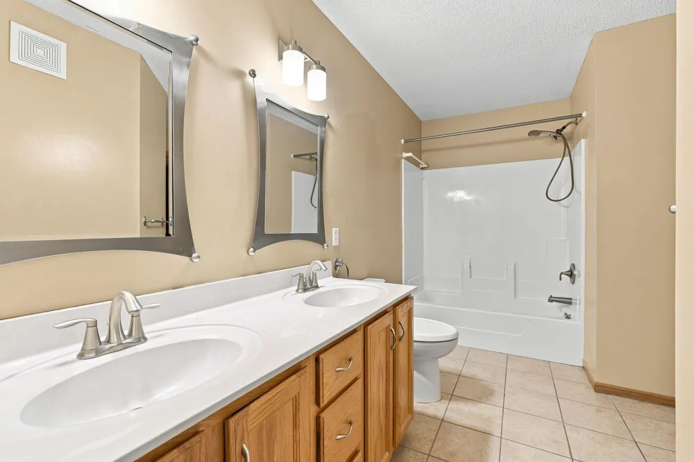 1863 Riverwood Drive #14 Burnsville, MN 55337