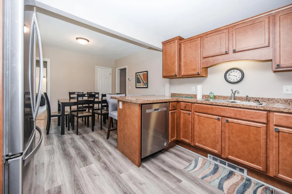 1104 W Lake Drive Detroit Lakes, MN 56501