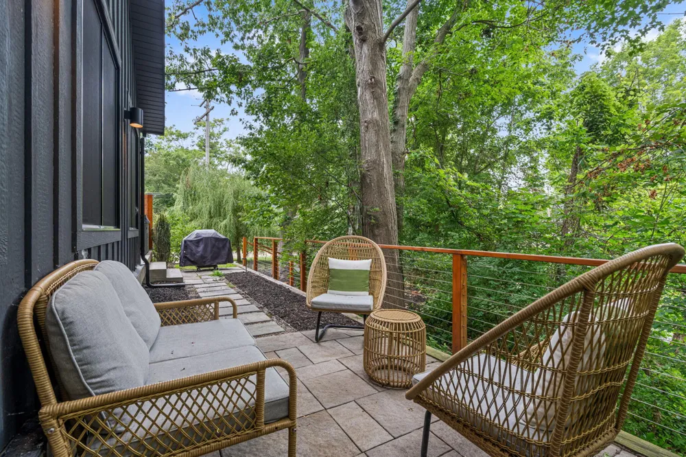 841 Holland Street Saugatuck, MI 49453