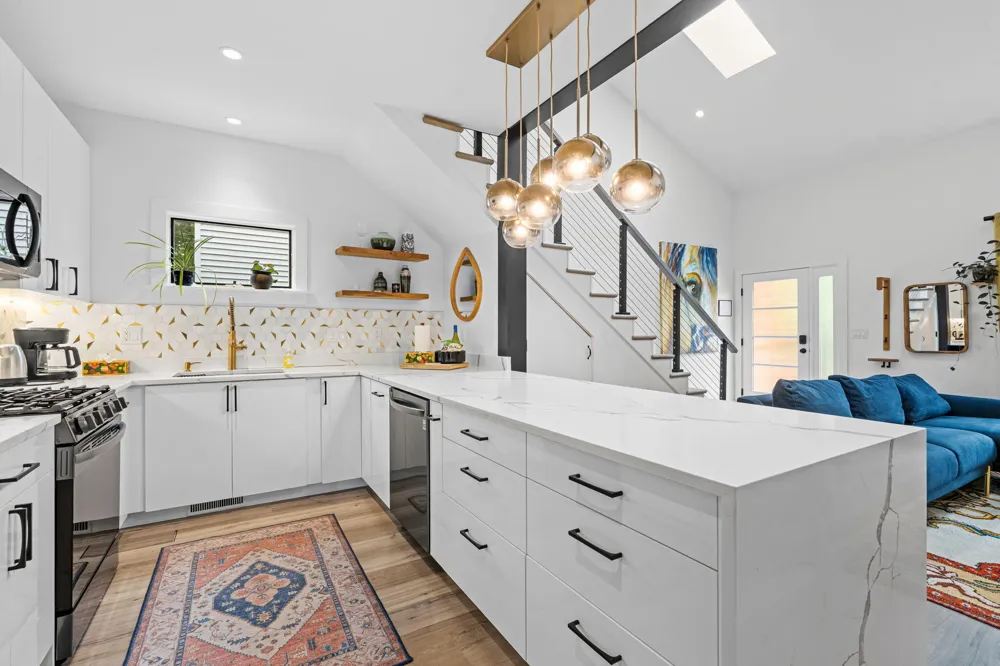841 Holland Street Saugatuck, MI 49453