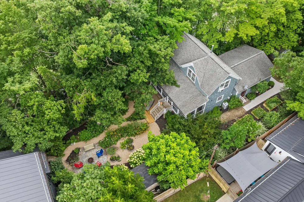 790 Simonson Drive Saugatuck, MI 49453