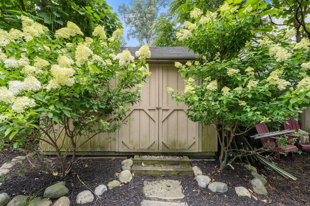 790 Simonson Drive Saugatuck, MI 49453
