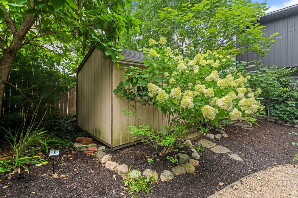 790 Simonson Drive Saugatuck, MI 49453