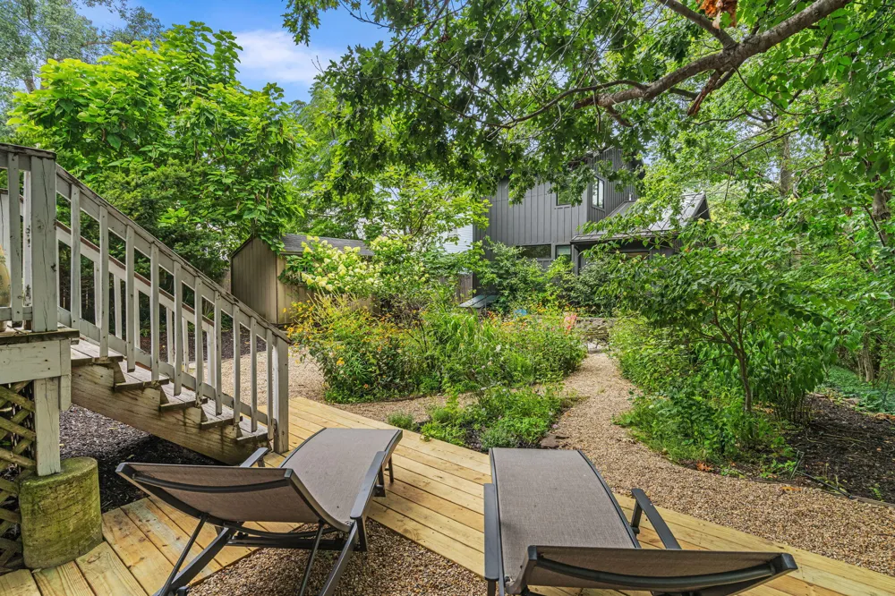 790 Simonson Drive Saugatuck, MI 49453