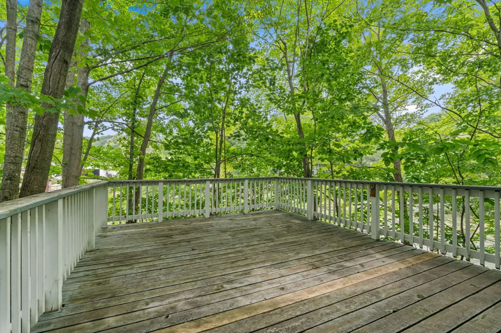 790 Simonson Drive Saugatuck, MI 49453