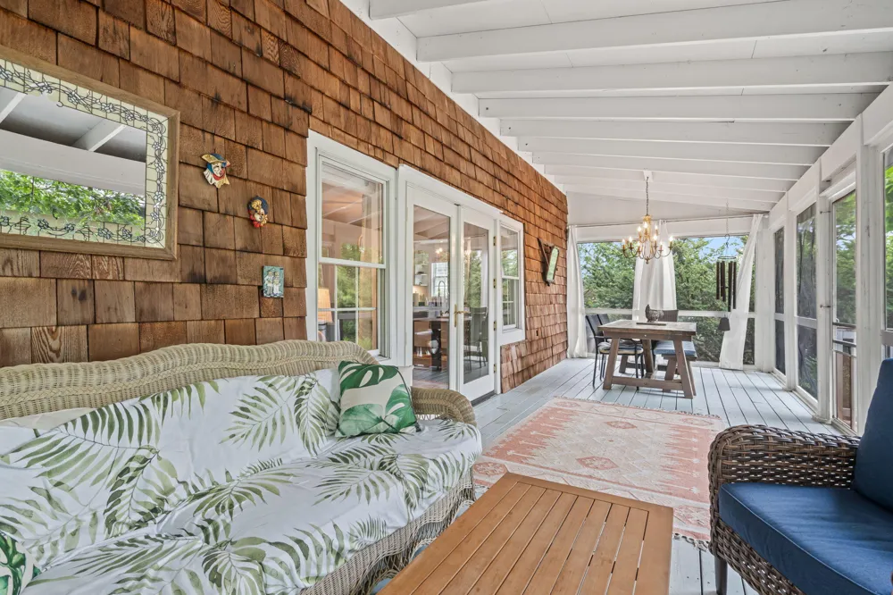 790 Simonson Drive Saugatuck, MI 49453