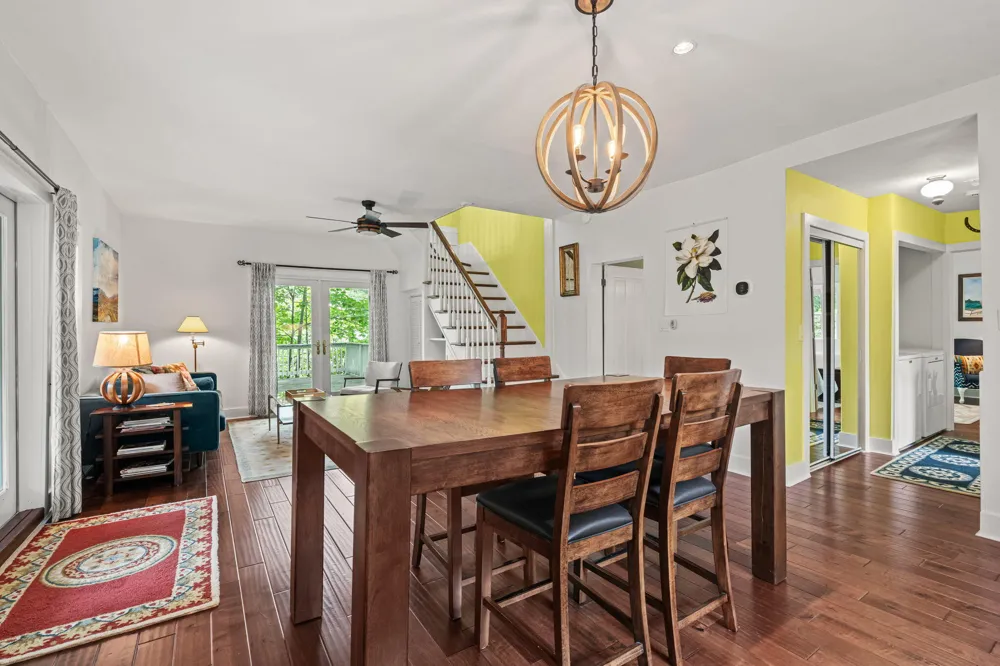 790 Simonson Drive Saugatuck, MI 49453