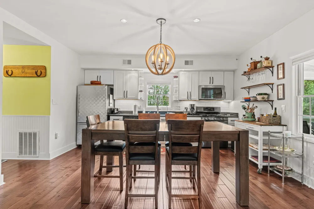 790 Simonson Drive Saugatuck, MI 49453