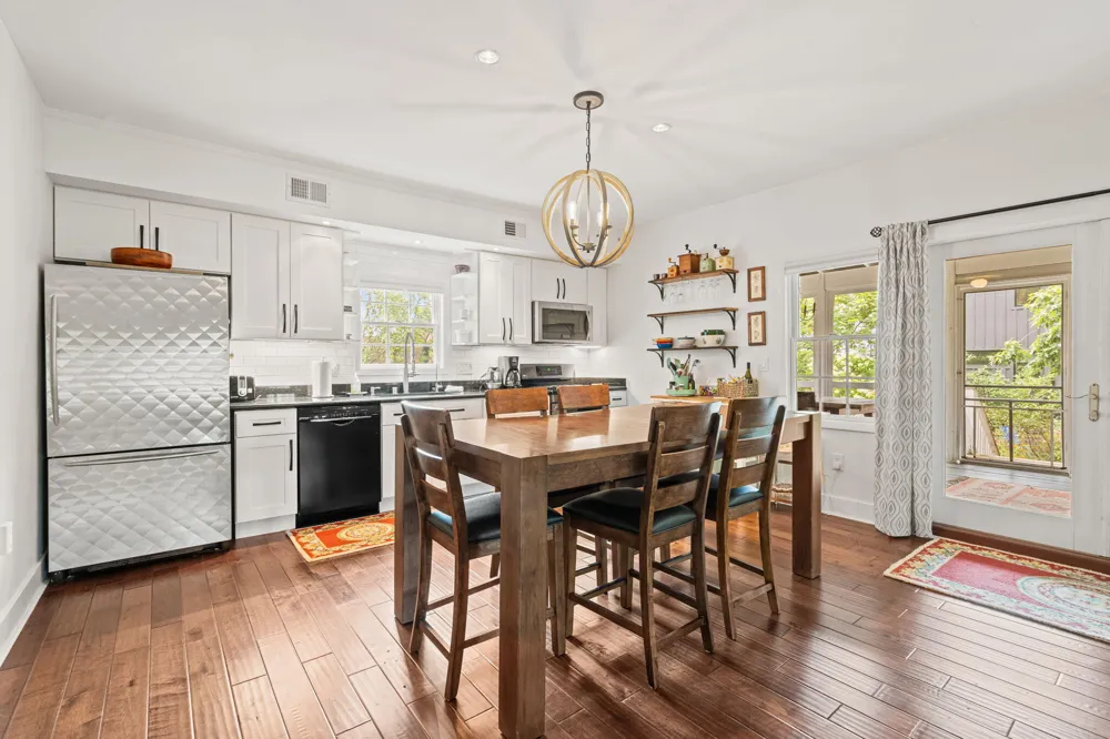 790 Simonson Drive Saugatuck, MI 49453