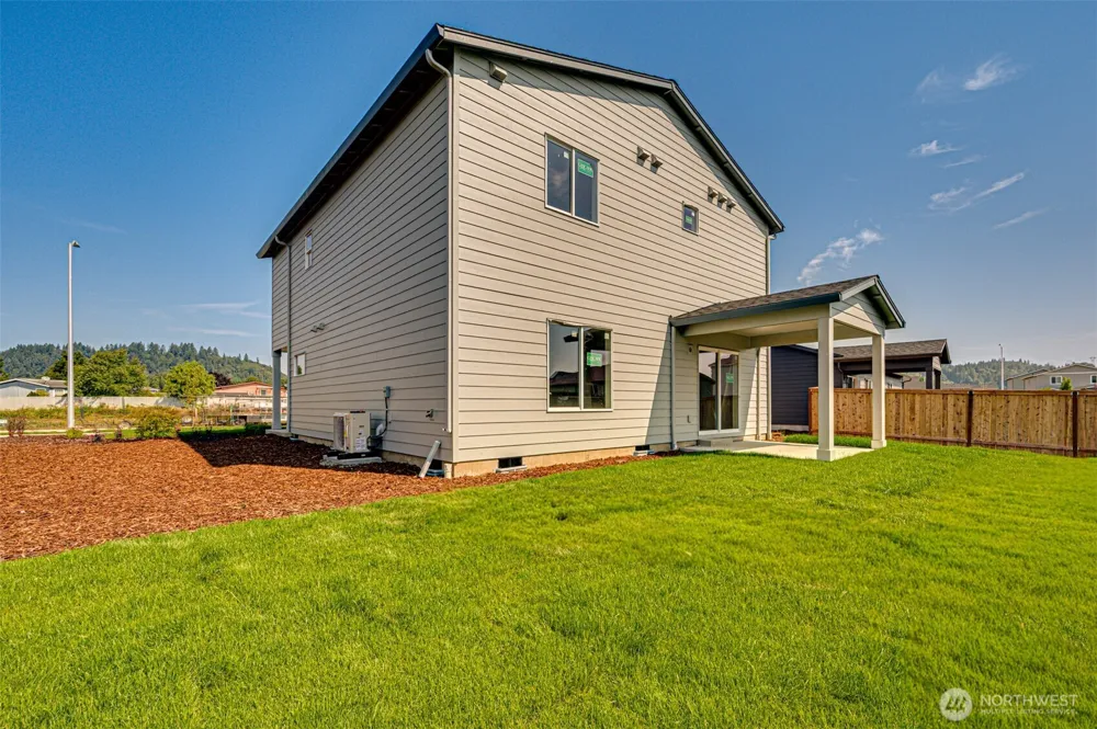 2016 Henderson Way Longview, WA 98632