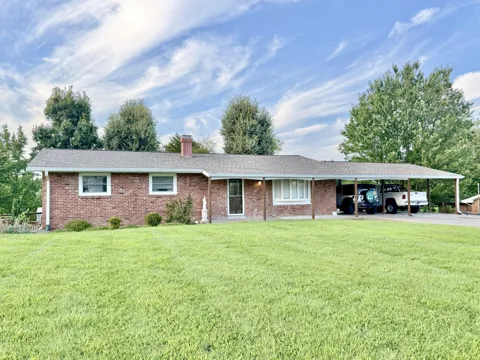 233 Twin Hill Dr