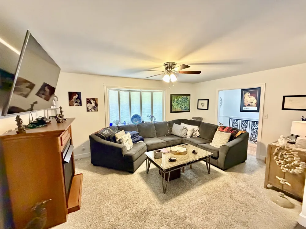 233 Twin Hill Dr Greenville, KY 42345
