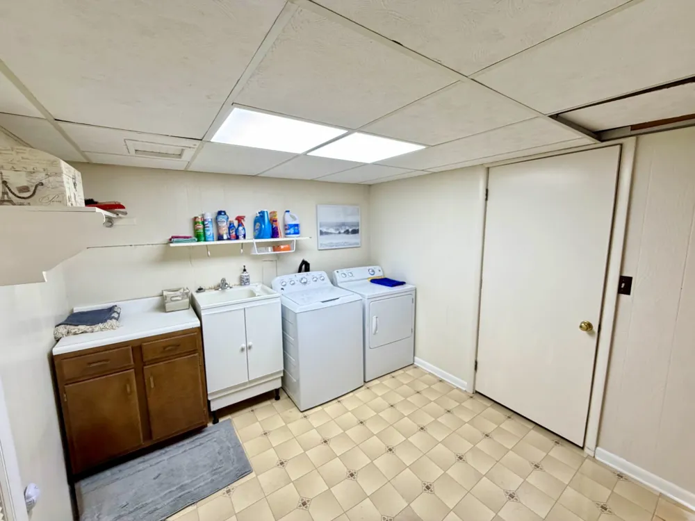 233 Twin Hill Dr Greenville, KY 42345