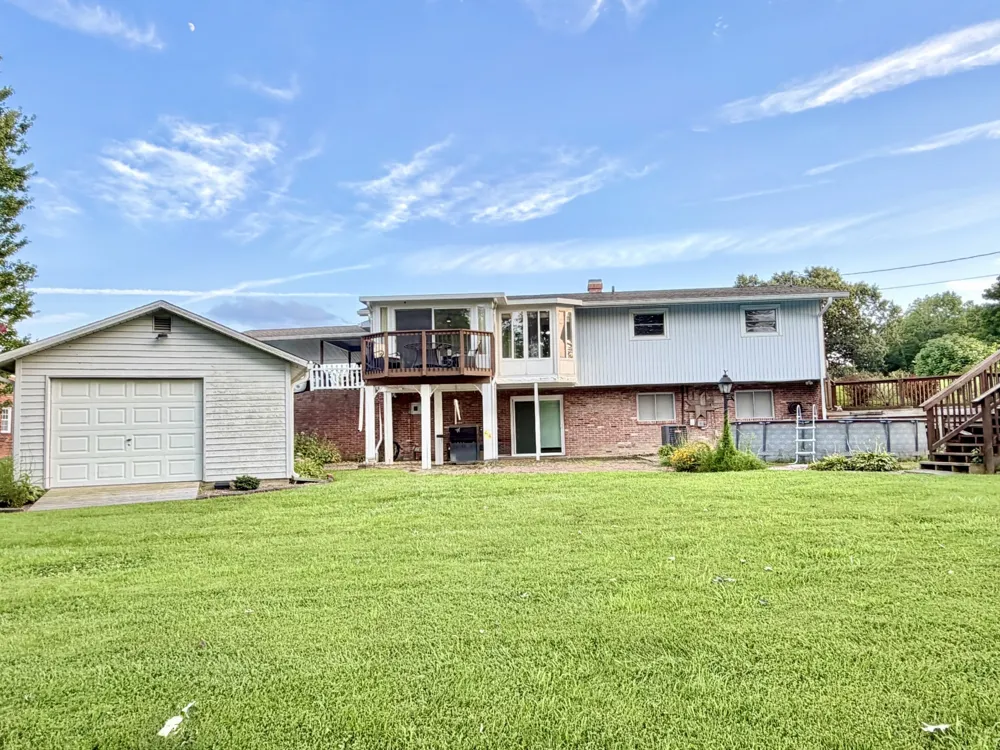 233 Twin Hill Dr Greenville, KY 42345