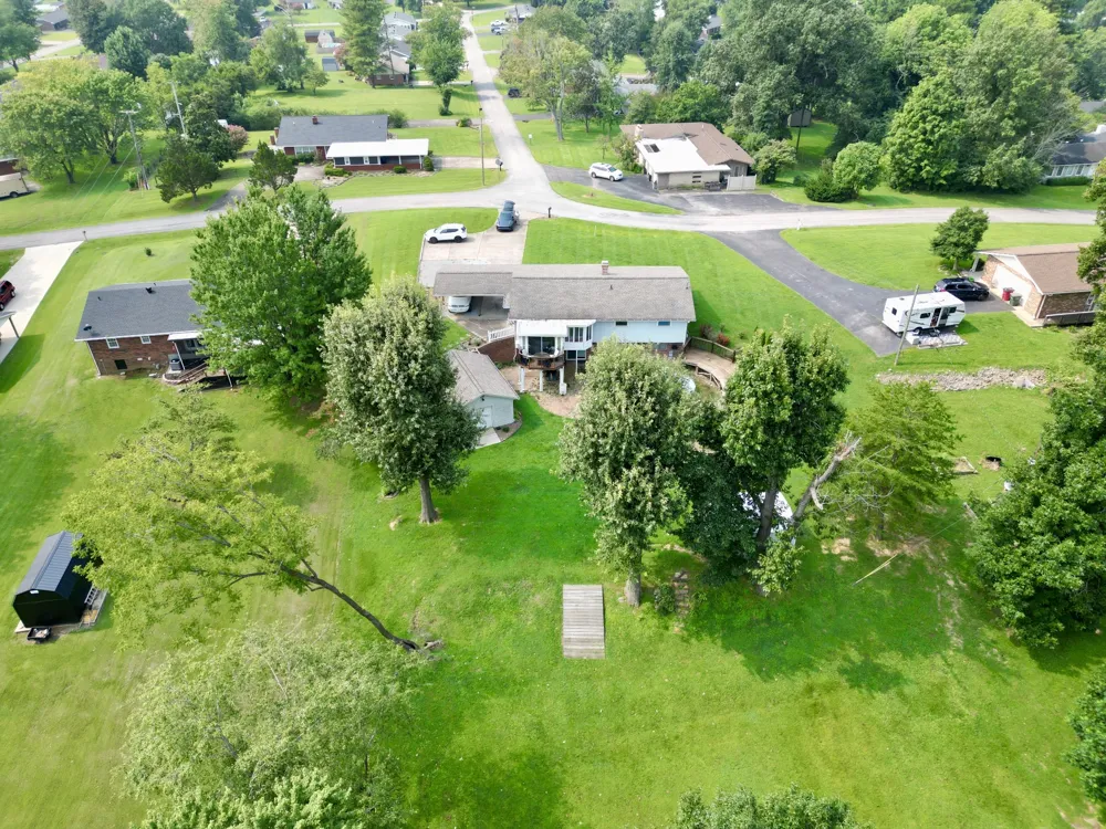 233 Twin Hill Dr Greenville, KY 42345