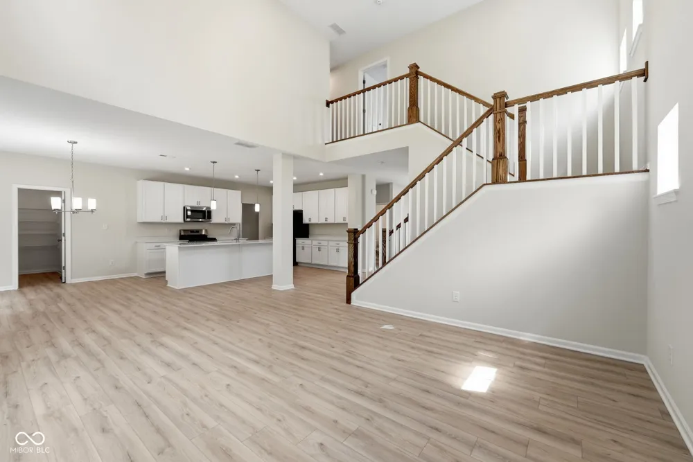 7216 Jackson Drive Cumberland, IN 46229