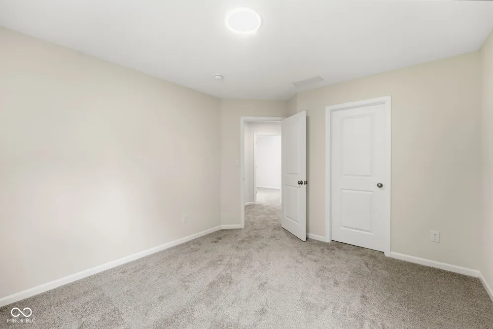 7216 Jackson Drive Cumberland, IN 46229