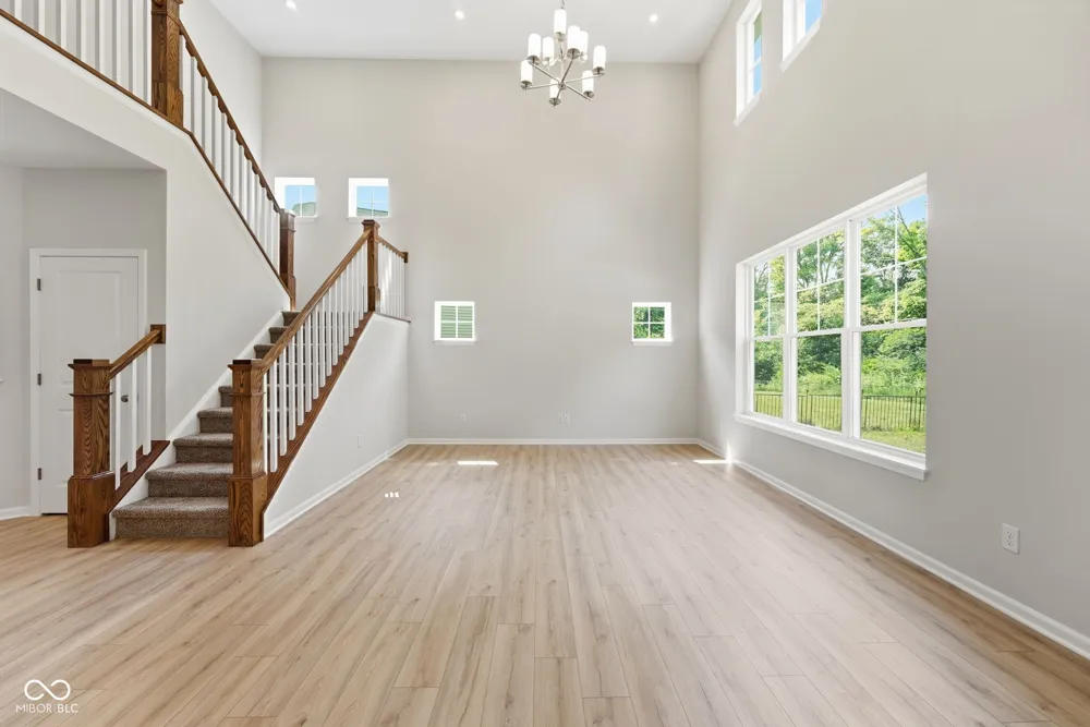 7216 Jackson Drive Cumberland, IN 46229