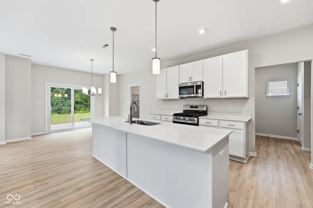 7216 Jackson Drive Cumberland, IN 46229