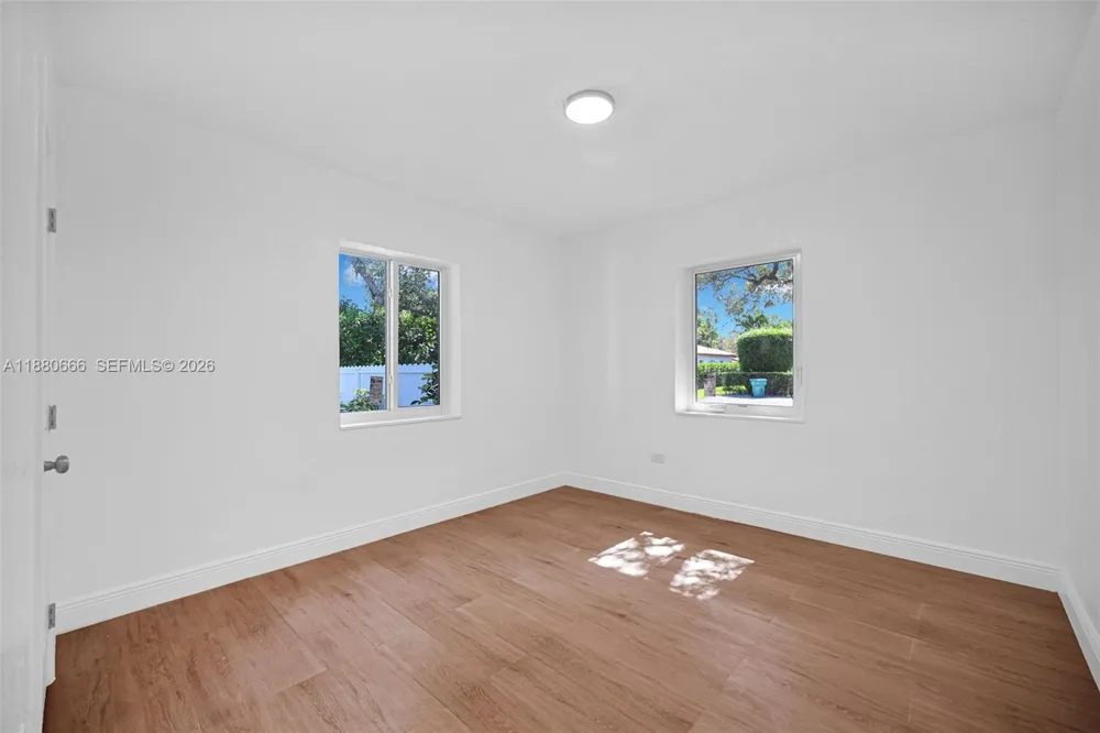 11102 NE 9th Ct Biscayne Park, FL 33161