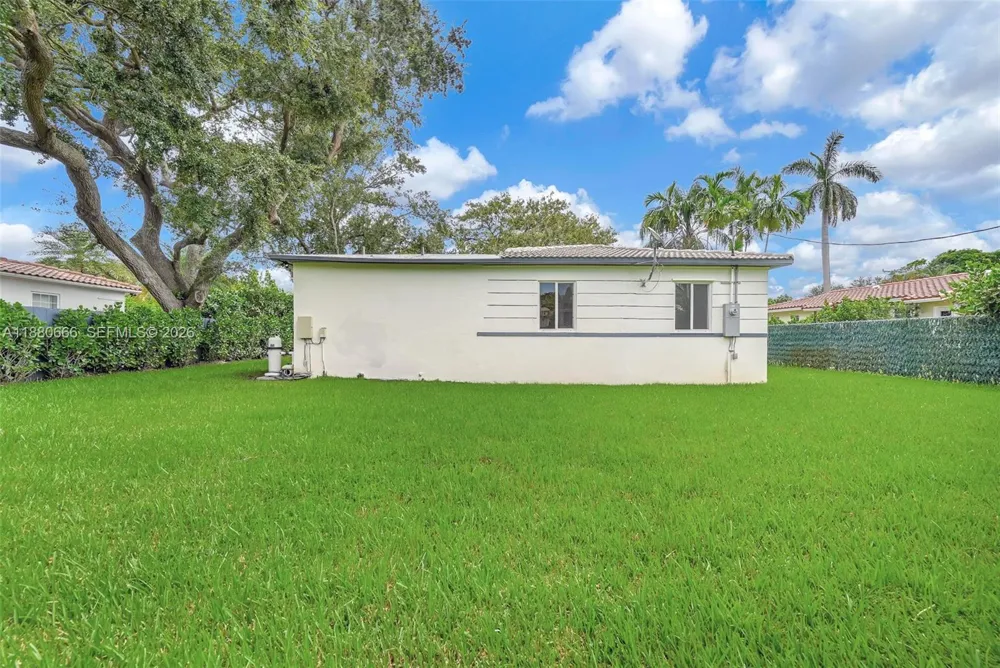 11102 NE 9th Ct Biscayne Park, FL 33161